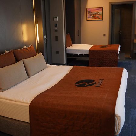 Rudis Hotel Narlidere ภายนอก รูปภาพ