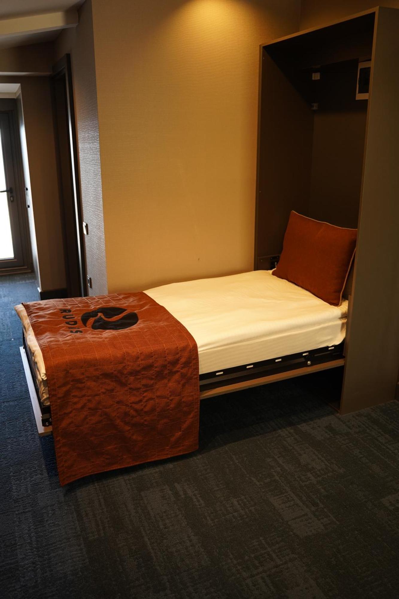 Rudis Hotel Narlidere ภายนอก รูปภาพ